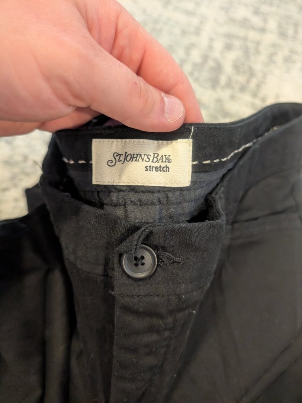 St. John's Bay Stretch Black Capri Pants Women's Size 12 Classic Casual Crop - Picture 5 of 10